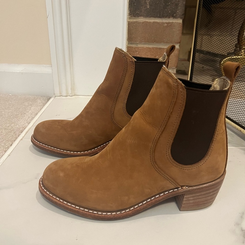 Red Wing Harriet boot size 8